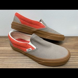 Vans classic slip on colorblock NEW in fungi / paprika color combo